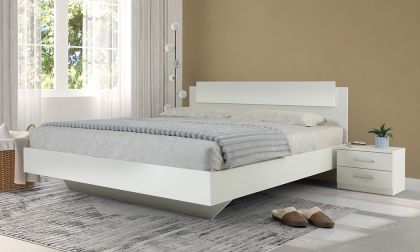 חדר שינה מודרני, כולל מיטה זוגית, 2 שידות לילה, בסיס למזרן, 2 מידות לבחירה ומזרן לבחירה, דגם 'סנדי'
