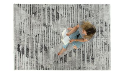 שטיח מעוצב דגם 'פרינט' - דוגמא מעוינים אפור בהיר - בשני גדלים לבחירה